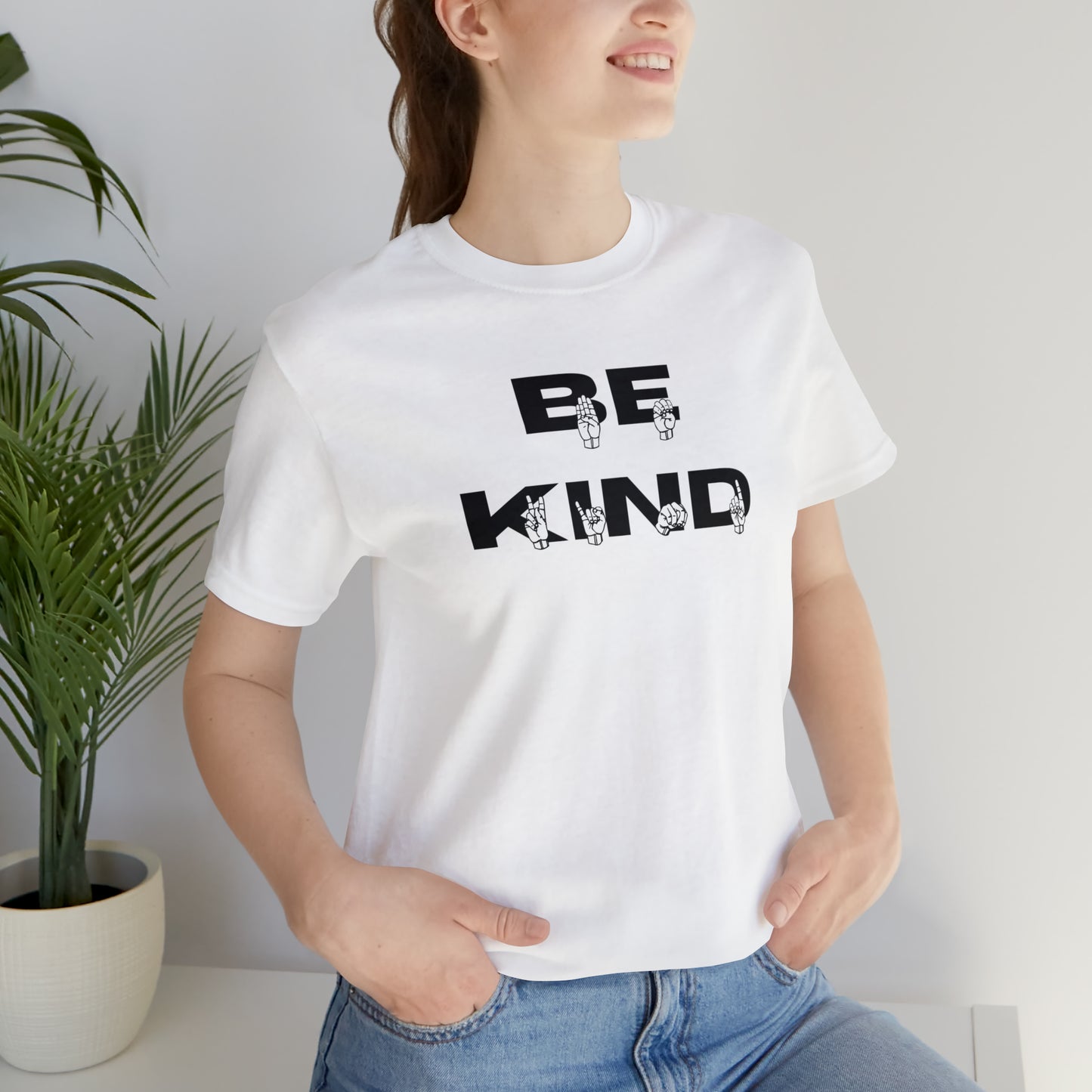 Bold Be Kind in American Sign Language Fingerspelling Graphic Tee Perfect Gift for ASL users