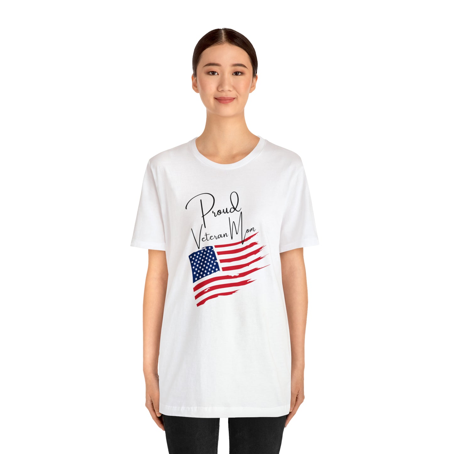 Proud Veteran Mom Great Mother's Day or Veteran Gift Graphic Tee